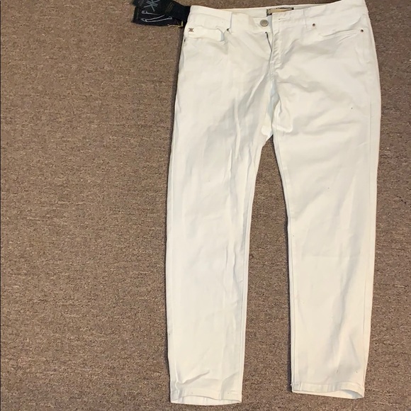 Kardashian Kollection Pants - Kardashian Collection White Denim Kardashian Kollection Pants - Kardashian Collection White Denim